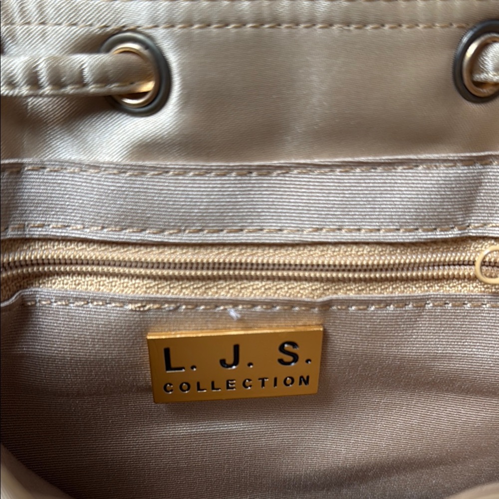 Cream Structured Backpack With Metallic Finish - image 3